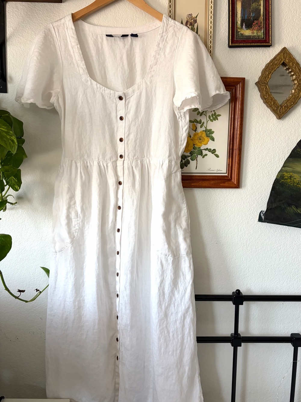 Lands’ End Linen White Button-Front Dress w Flutter Sleeves and Pockets - Small